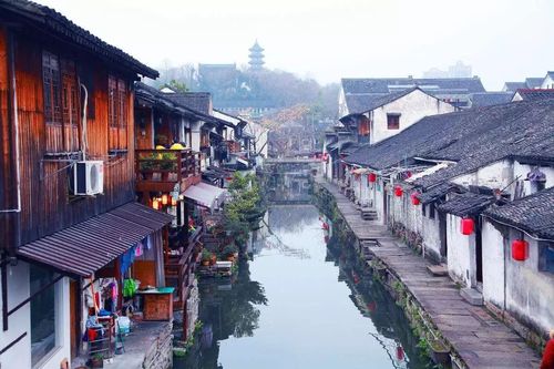 给大家普及下中国最美的28个迷人小镇学习教程免费下载中国十大最美小镇排行榜