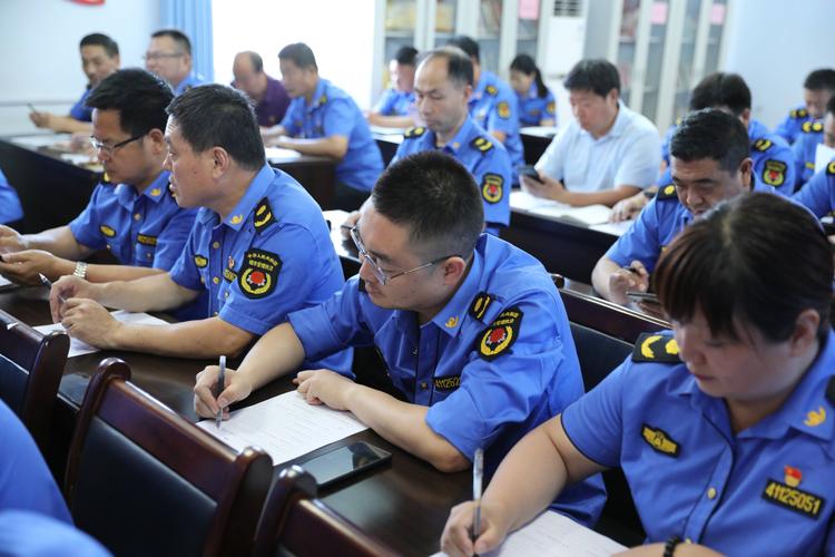 给大家普及下城管考试试题学习教程免费下载城管考试题库及答案免费