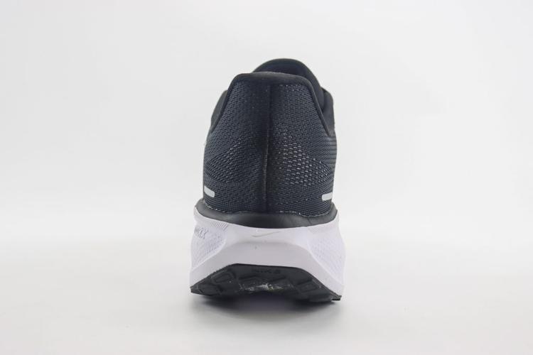 给大家普及下nike货号学习教程免费下载nike货号查询网站首页